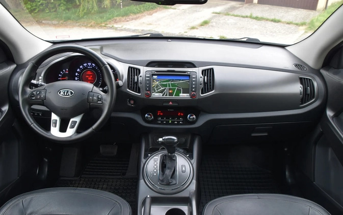 Kia Sportage cena 52800 przebieg: 172480, rok produkcji 2012 z Pilawa małe 781